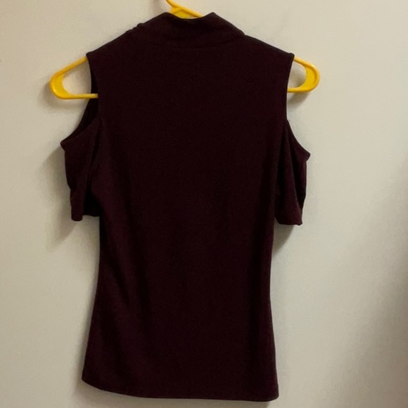 Express women’s cold shoulder mock turtleneck short sleeve tee, size M - Picture 2 of 6